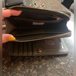 dark army green wallet
